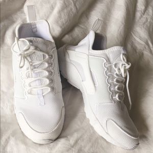 All white nike hurache